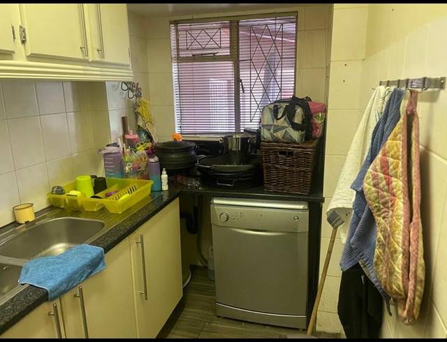 3 BEDROOM PROPERTY TO RENT IN VANDERBIJLPARK SW 5